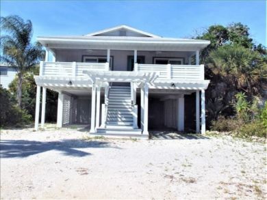 Longboat Key Three Bedroom Walk to Beach Home