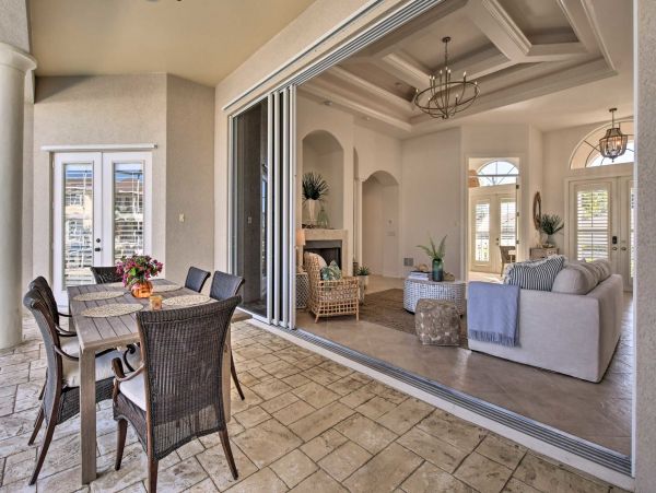 Luxury Canal Front 5 Bedroom Pool Home in Marco Island