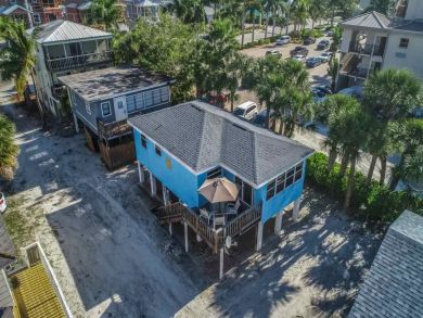 Fort Myers Beachside Two Bedroom Vacation Home Sleeps Four