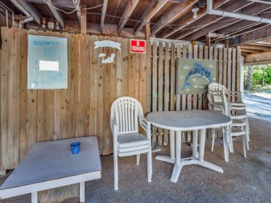 Fort Myers Beachside Two Bedroom Vacation Home Sleeps Four