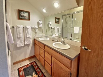Breckenridge Home 928100 Breckenridge Home 928100