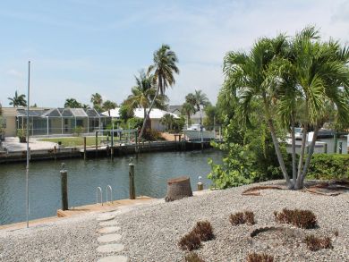 Marco Island Vacation Rental Home 3 Bedrooms Walk to Beach Marco Island Vacation Rental Home 3 Bedrooms Walk to Beach