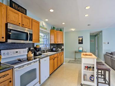 Canal Front 2 Bedroom Home with Private Pool in Cape Coral