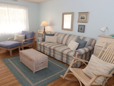Cozy Sanibel Island One Bedroom Condo Sleeps Four Guests