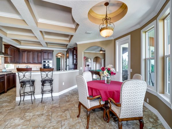 Luxury Treasure Island Vacation Home Sleeps Ten Guests