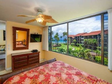 Cozy Two Bedroom Condo in Kaanapali Sleeps Six Guests