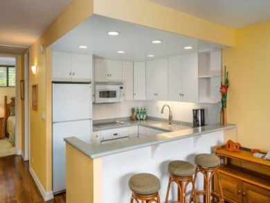 Cozy Two Bedroom Condo in Kaanapali Sleeps Six Guests