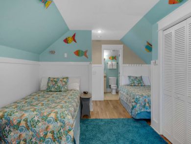 One Min Walk to Santa Rosa Beach Access 4 Bedrm Plus Loft One Min Walk to Santa Rosa Beach Access 4 Bedrm Plus Loft