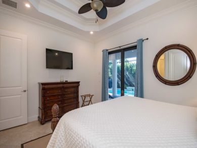 Naples Vacation Home Sleeps Eight Guests