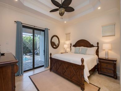 Naples Vacation Home Sleeps Eight Guests