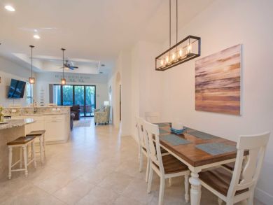 Naples Vacation Home Sleeps Eight Guests