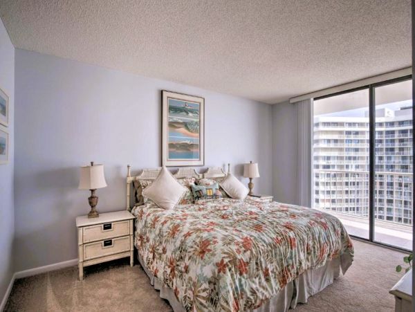 Marco Island Vacation Condo Two Bedrooms Sleeps Seven Guests