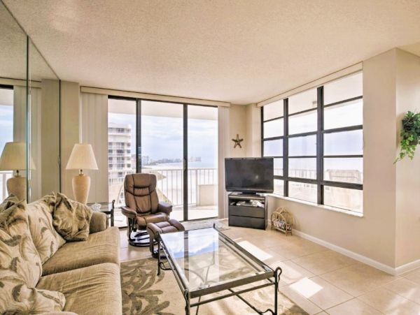 Marco Island Vacation Condo Two Bedrooms Sleeps Seven Guests