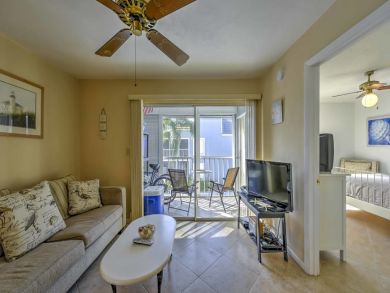 Lovely Family Condo Community Pool Sleeps 6 Guests