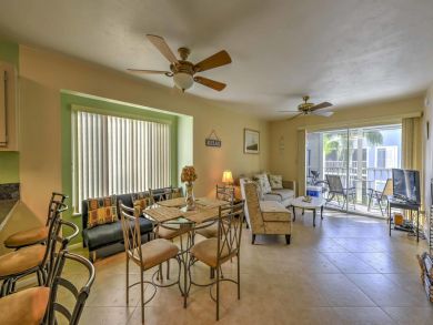 Lovely Family Condo Community Pool Sleeps 6 Guests