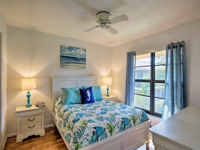 Charming 2 Bedroom Condo on Marco Island Sleeps 6 Guests