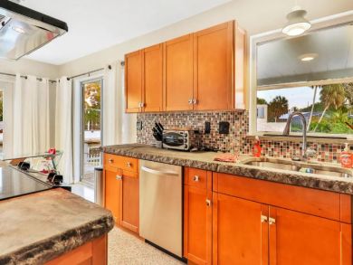Siesta Key Vacation Home Sleeps Eight Guests
