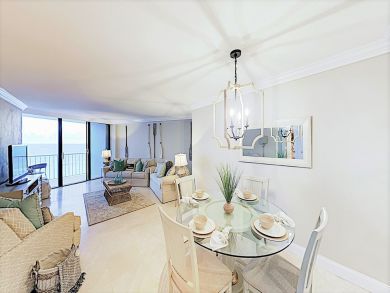 Marco Island Beachfront Two Bedroom Vacation Condo Sleeps 4