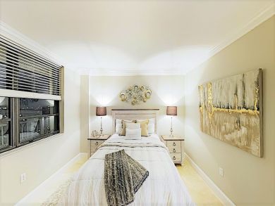 Marco Island Beachfront Two Bedroom Vacation Condo Sleeps 4