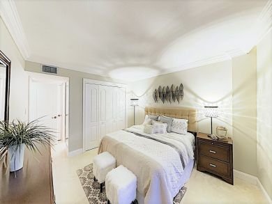 Marco Island Beachfront Two Bedroom Vacation Condo Sleeps 4