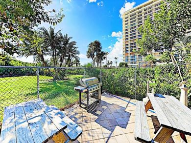Marco Island Beachfront Two Bedroom Vacation Condo Sleeps 4