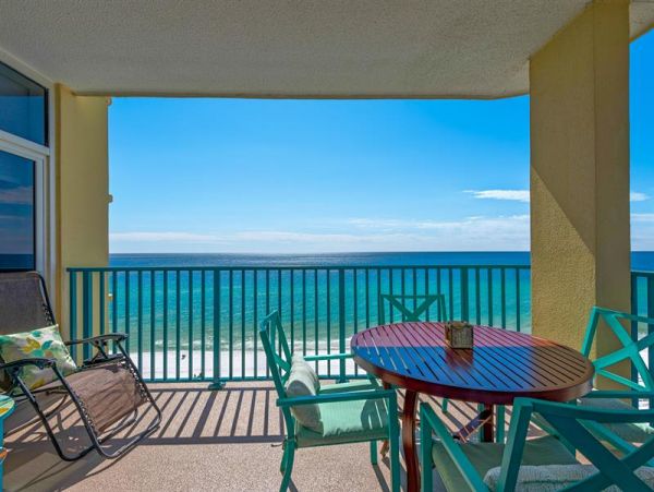 Destin Luxury Vacation Beach Condo Sleeps Nine Guests