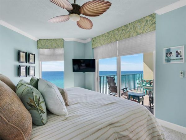 Destin Luxury Vacation Beach Condo Sleeps Nine Guests