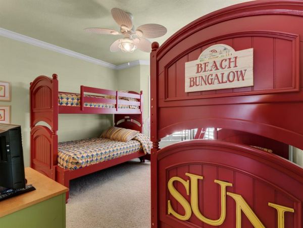 Destin Luxury Vacation Beach Condo Sleeps Nine Guests