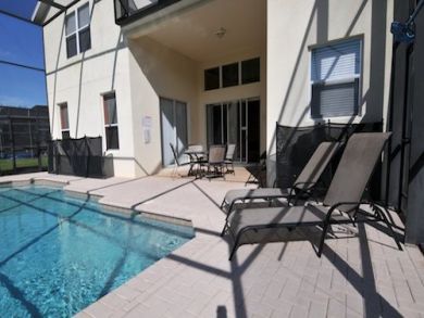 Orlando Six Bedroom Rental Home with Caged Pool