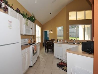 Orlando Six Bedroom Rental Home with Caged Pool