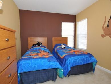 Orlando Six Bedroom Rental Home with Caged Pool