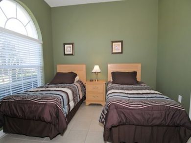 Orlando Six Bedroom Rental Home with Caged Pool