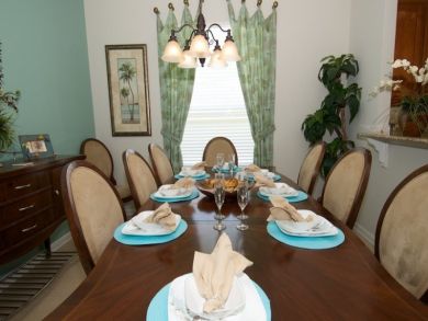 Orlando 5 Bedroom Home with Private Pool Sleeps 11 Guests