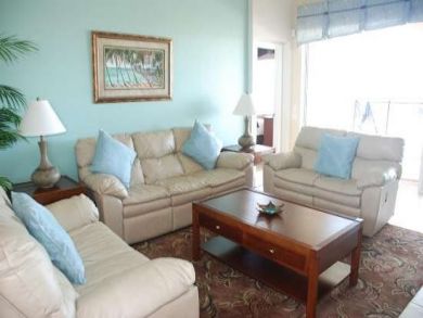 Orlando 5 Bedroom Home with Private Pool Sleeps 11 Guests