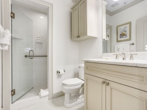 Holmes Beach Luxury Vacation Condo On Beach Two Bedrooms