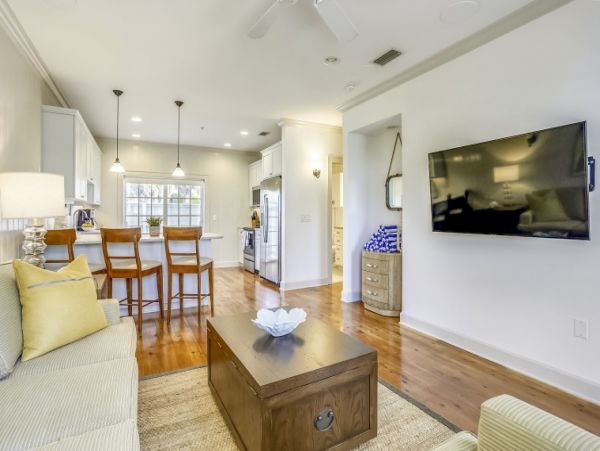Holmes Beach Luxury Vacation Condo On Beach Two Bedrooms