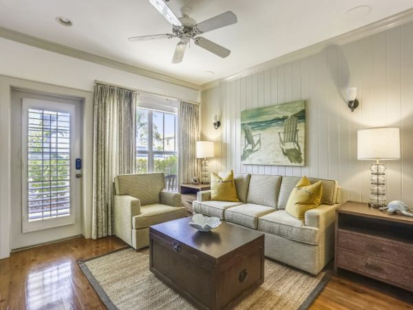 Holmes Beach Luxury Vacation Condo On Beach Two Bedrooms
