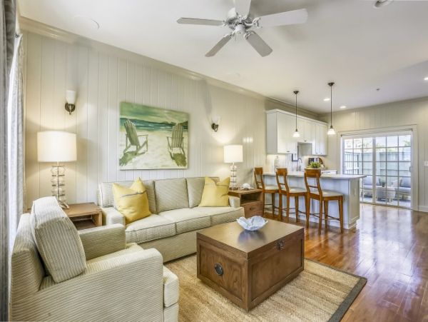 Holmes Beach Luxury Vacation Condo On Beach Two Bedrooms