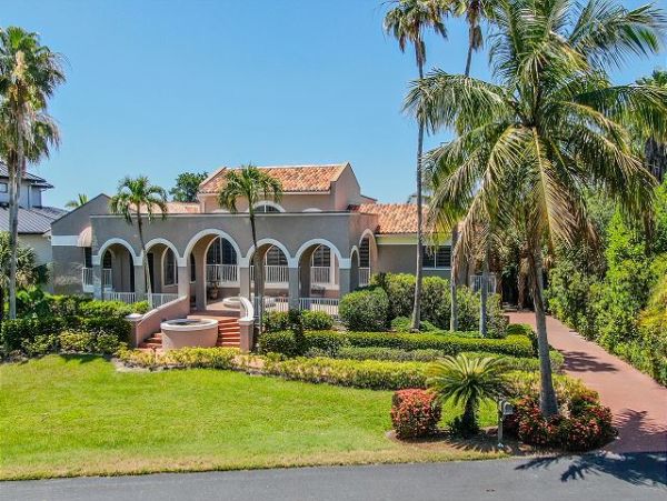 Sanibel Elegant Three Bedrooms Vacation Rental Home