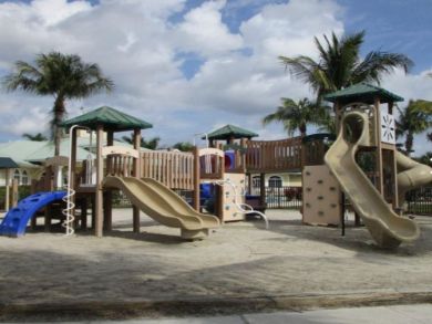 Three Bedroom Fort Myers Home Private Pool Sleeps 6 Guests