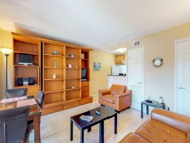 Pompano Beach One Bedroom vacation Condo Sleeps Four Guests