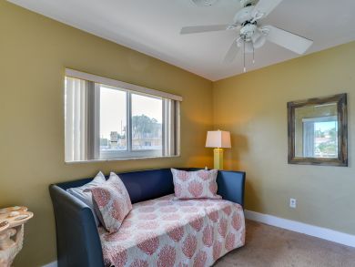 Pompano Beach Canal Front Three Bedroom Vacation Home