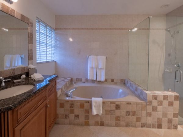 Boca Raton Vacation Pool Home Luxury Accommodation Sleeps 6