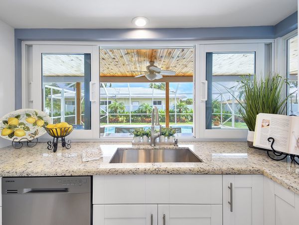Boca Raton 3 Bedroom Home with Private Caged Pool Sleeps  6