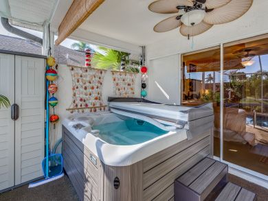 Cape Coral Vacation Home Sleeps Eight Guests