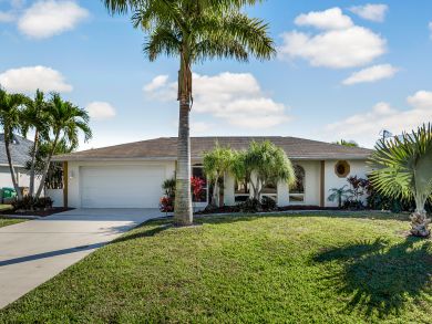 Cape Coral Vacation Home Sleeps Eight Guests