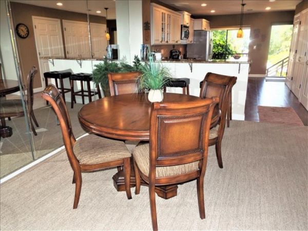 Longboat Key Vacation Condo Sleeps Six Guests
