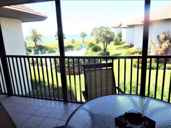 Longboat Key Vacation Condo Sleeps Six Guests