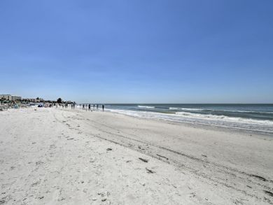Siesta Key Vacation Condo Bay to Beach Community