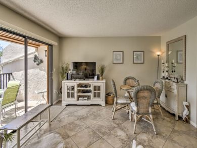 Siesta Key Vacation Condo Bay to Beach Community